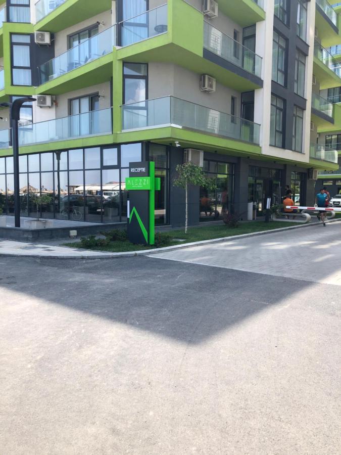 Baby Sea View And Pools Apartment- Mamaia Beach Resort นาโวดาริ ภายนอก รูปภาพ