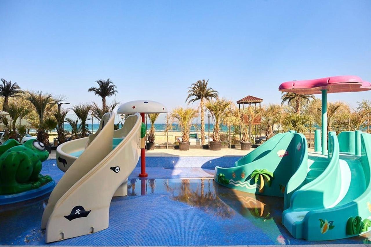 Baby Sea View And Pools Apartment- Mamaia Beach Resort นาโวดาริ ภายนอก รูปภาพ