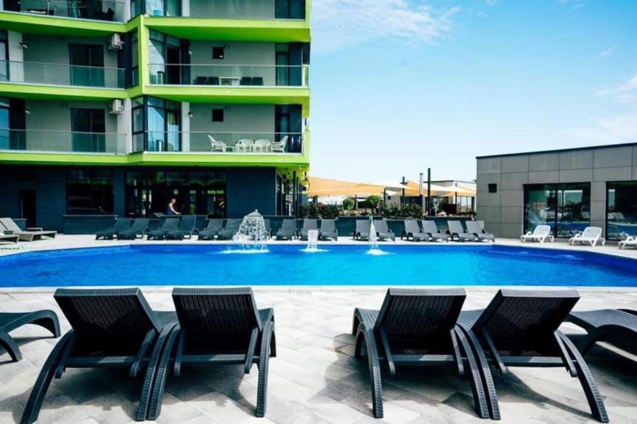 Baby Sea View And Pools Apartment- Mamaia Beach Resort นาโวดาริ ภายนอก รูปภาพ