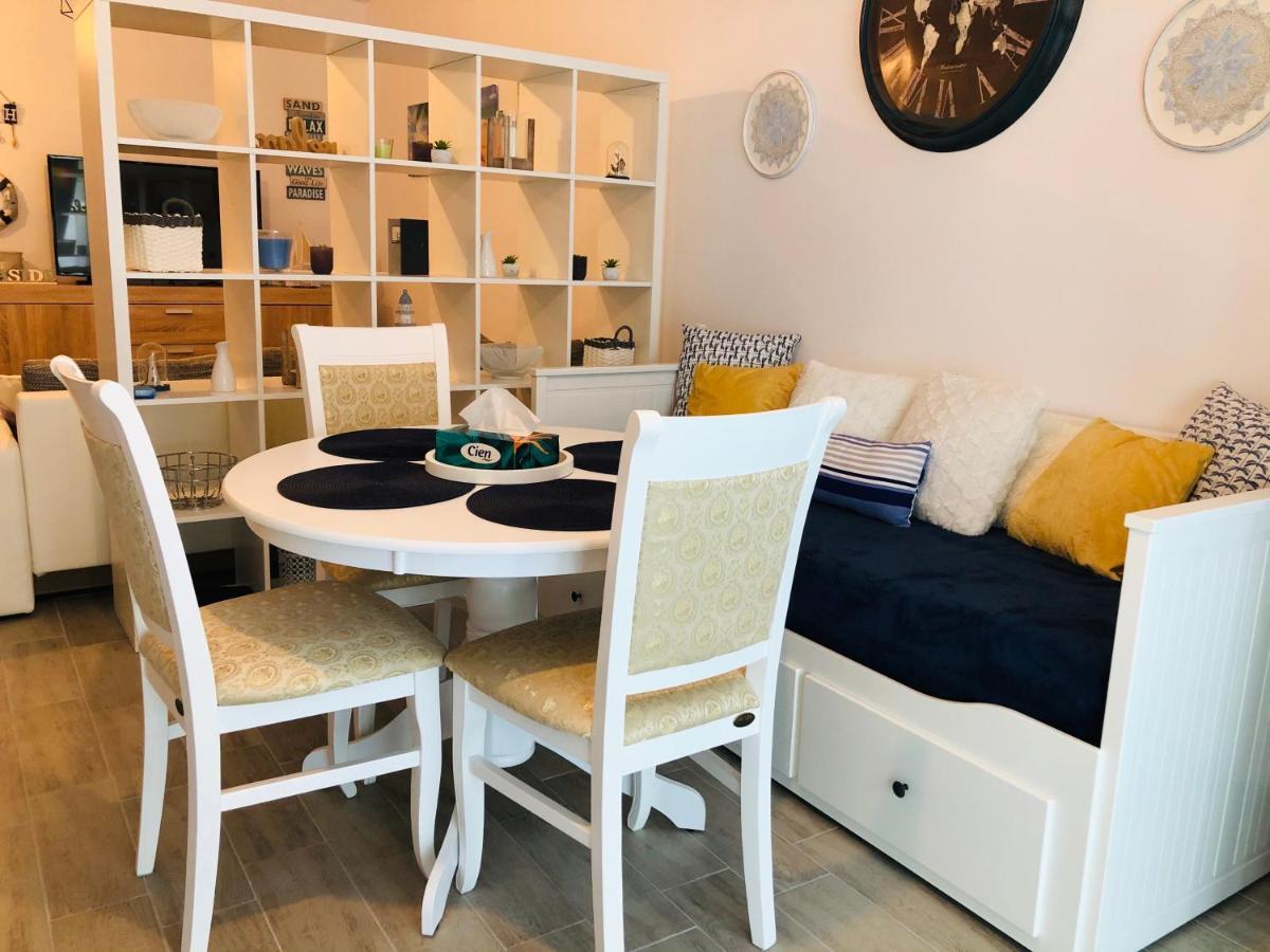 Baby Sea View And Pools Apartment- Mamaia Beach Resort นาโวดาริ ภายนอก รูปภาพ