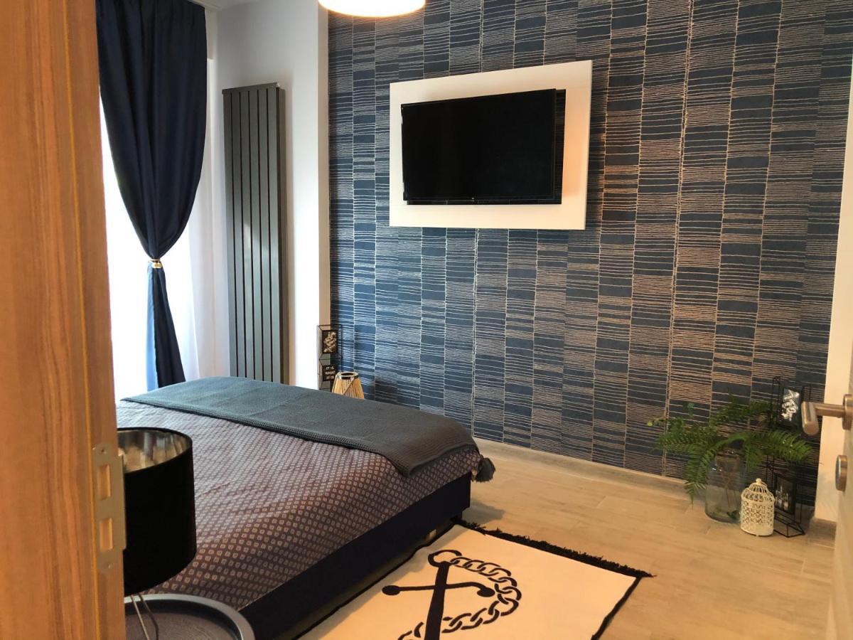 Baby Sea View And Pools Apartment- Mamaia Beach Resort นาโวดาริ ภายนอก รูปภาพ